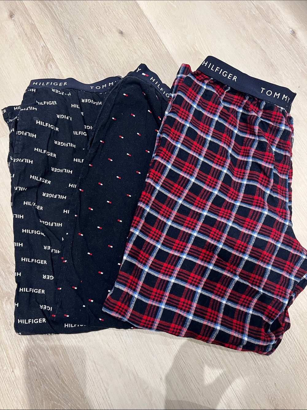 Tommy Hilfiger Men’s 3-Pack pj pants Black & Red Plaid